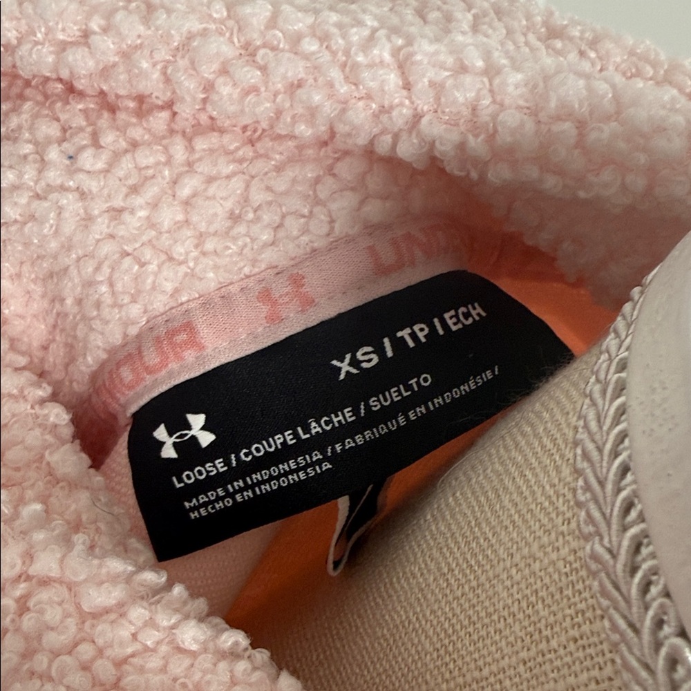 NEW w/TAGS Under Armour Light Pink Fleece Vest - Picture 2 of 9